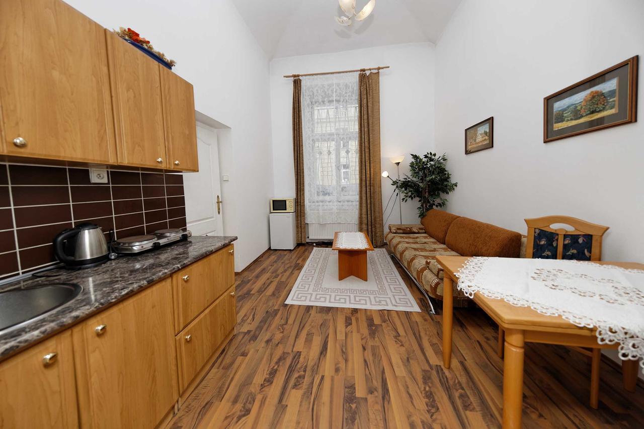 Apartments U Cisare Praha Bagian luar foto
